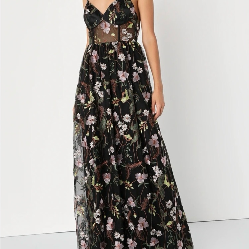 NWOT Lulus Radiant Fantasy Black Floral Embroidered Tulle Maxi Dress